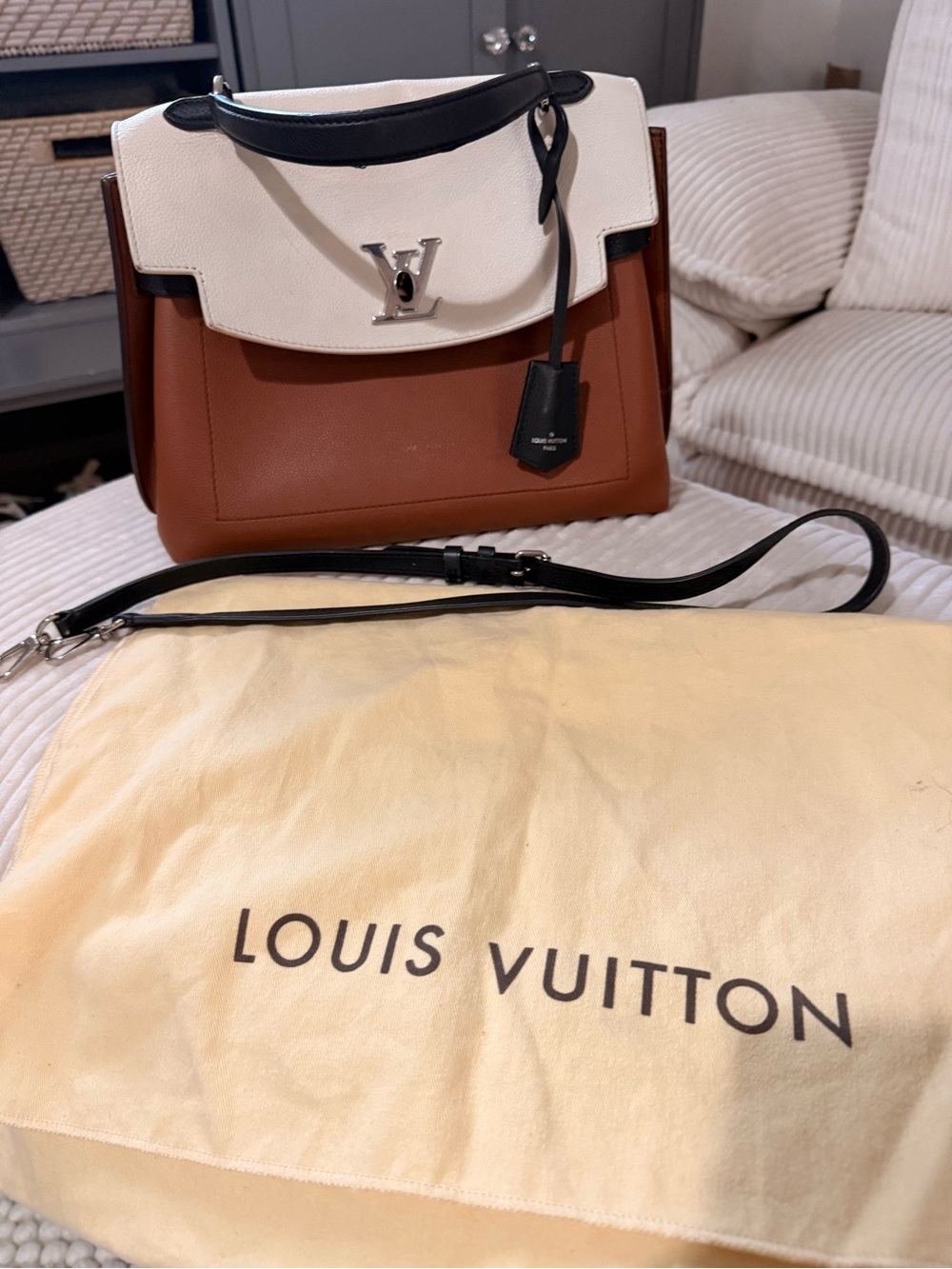 Authentic Louis Vuitton Capucines BB Tricolor Leather Satchel White, Brown, Blk